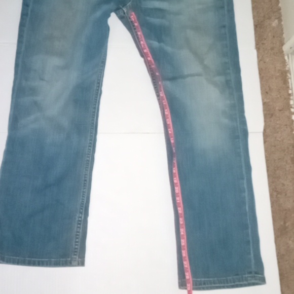 Levi Strauss & Co. 514 Jeans. Mens. Size 36 Waist 30 Length. Blue Denim color. - Picture 4 of 9